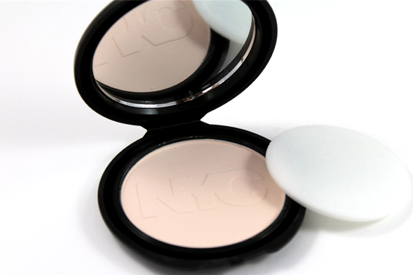 NYC - Smooth Skin Pressed Face Powder